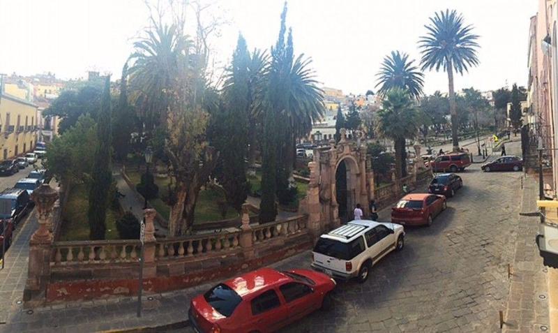 Casona De Los Vitrales ซากาเตกัส ภายนอก รูปภาพ